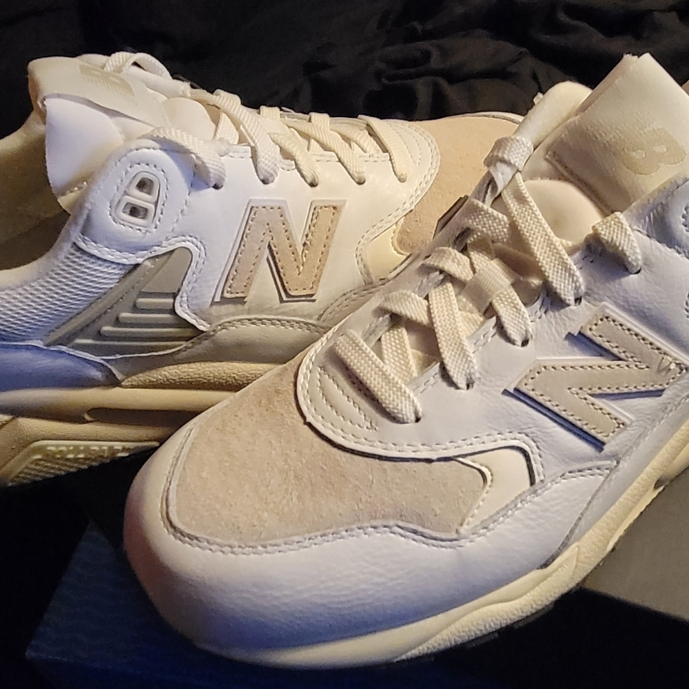 New Balance 580